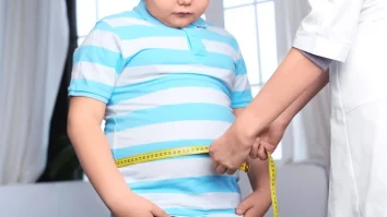 Obezitatea afectează unul din cinci copii români. Ce recomandări au specialiștii pentru a preveni bolile cronice