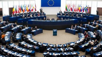 Economia Europei va crește începând cu anul următor. Cum va fi influențată situația economică a României