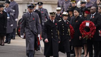 Regele Charles al III-lea și Prințesa Kate au participat la Duminica comemorării în amintirea personalului militar căzut la datorie în centrul Londrei