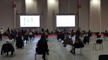 Peste 10.000 de absolvenți de Medicină susțin astăzi Examenul de Rezidențiat. Ce specializări au cele mai multe posturi scoase la concurs