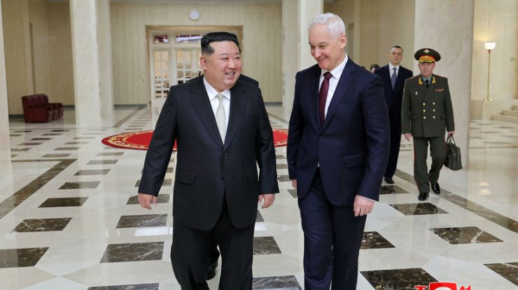 Rusia afirmă că legăturile militare cu Coreea de Nord „se extind în mod activ în toate domeniile, inclusiv cooperarea militară”