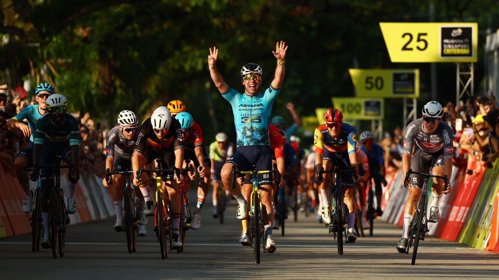 Legenda ciclismului britanic, Mark Cavendish, a câștigat ultima cursă a carierei sale: „Nu mi-aș fi putut dori o despărțire mai bună”
