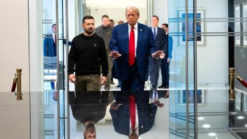 Trump, Zelenski și Elon Musk au discutat la telefon despre războiul din Ucraina. Convorbirea a avut loc înainte de orice discuție cu Putin