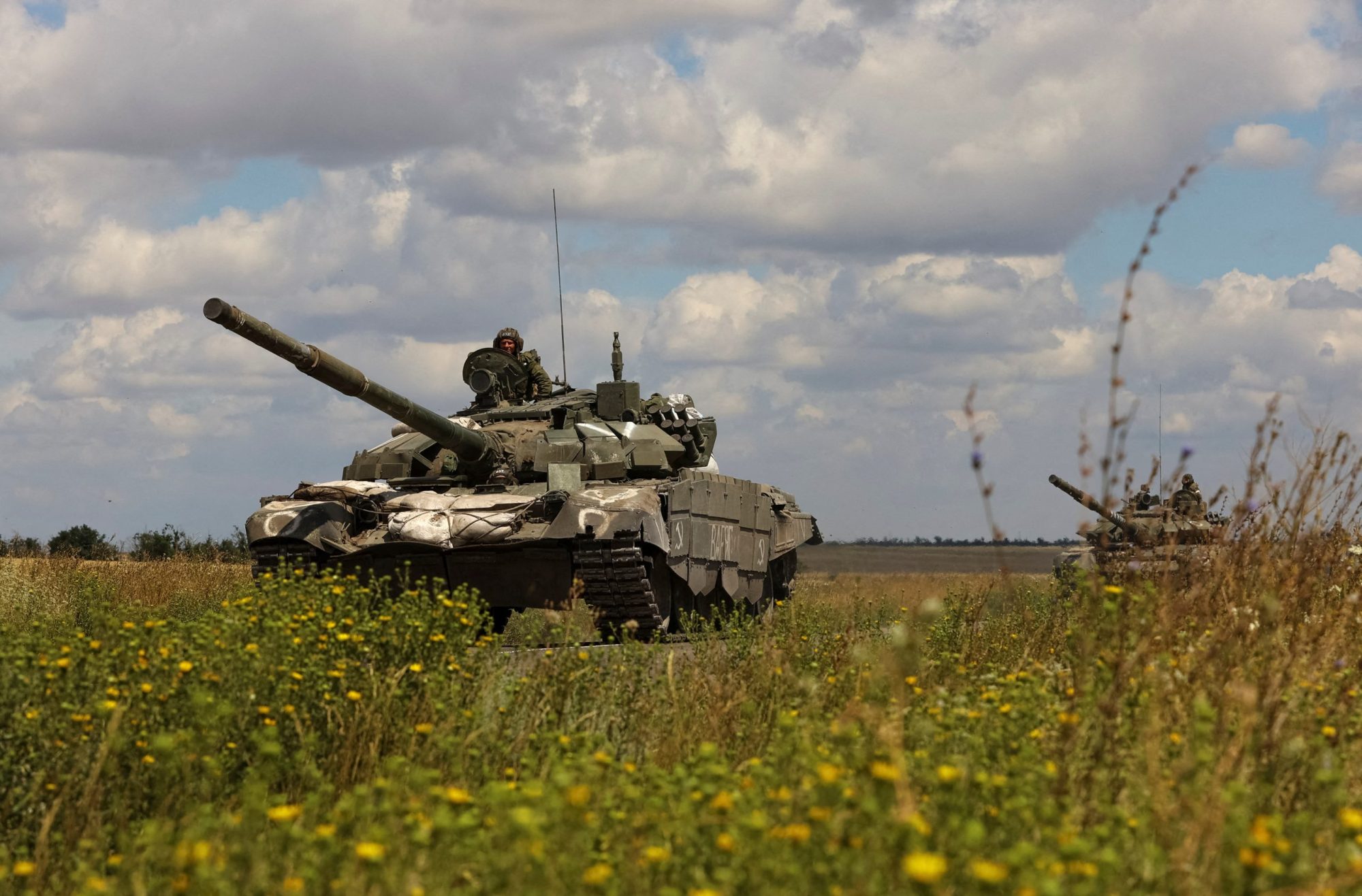 Ucraina respinge avansul grupurilor de sabotaj. Rusia încearcă să avanseze spre Kherson