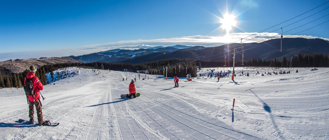 A început sezonul de schi. Păltiniș Arena este locul ideal pentru sporturile de iarnă