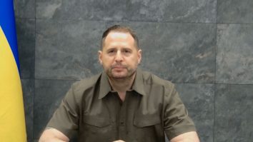 Ucraina nu este încă pregătită pentru negocieri cu Rusia, declară șeful biroului lui Zelenski