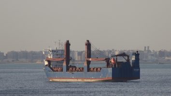 Nava rusă scufundată a fost victima unui „act de terorism”, susține compania proprietară. Care este adevărul din spatele misiunii secrete în Siria?