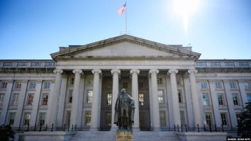 Un hacker a pătruns în sistemele Departamentului Trezoreriei SUA și a accesat stațiile de lucru și documente neclasificate