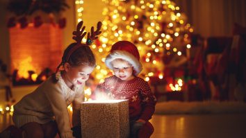 Cum îți influențează copilul din tine viața? Ada Tache: „Când pui ceva pe hârtie nu există nicio limită”