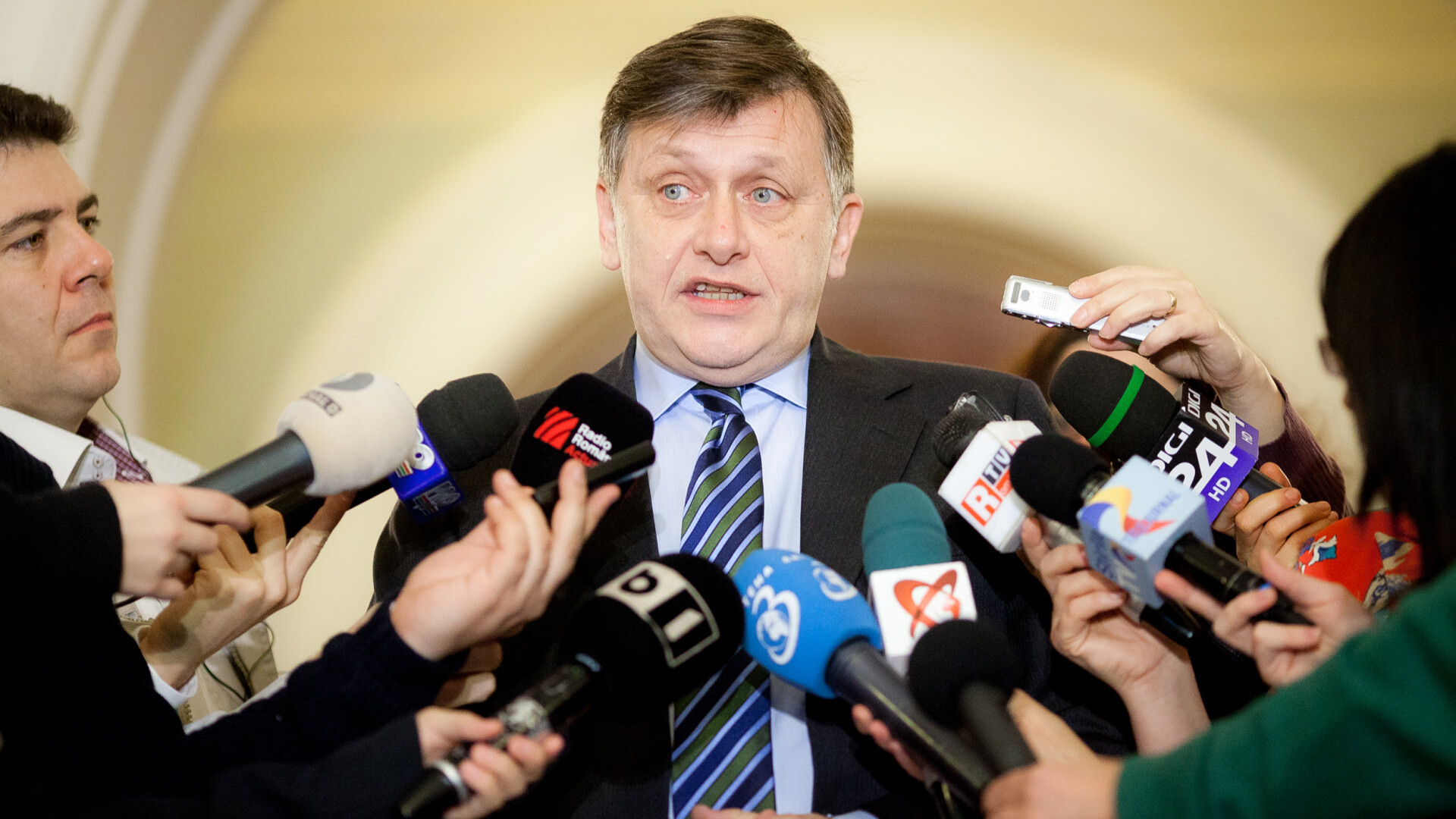 Crin Antonescu este candidatul comun al Coaliției PSD-PNL-UDMR la alegerile prezidențiale