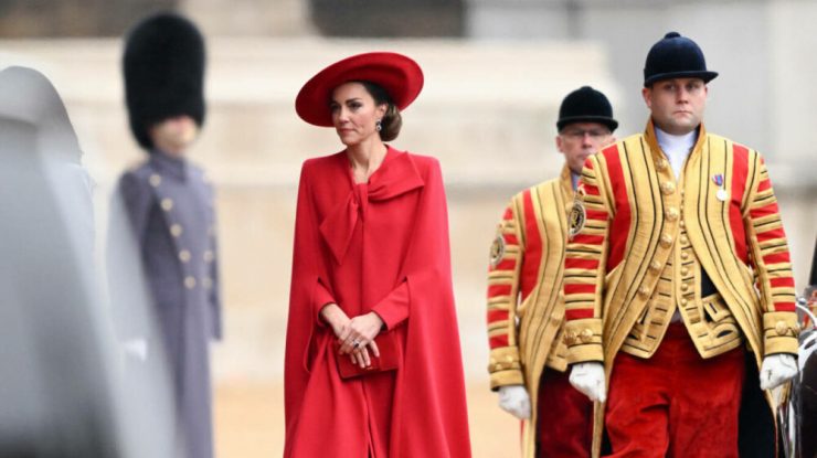 Kate, Prințesa de Wales, a transmis un mesaj emoționant de Crăciun, subliniind importanța iubirii și empatiei. „Dragostea este lumina care poate străluci, chiar și în cele mai întunecate momente”