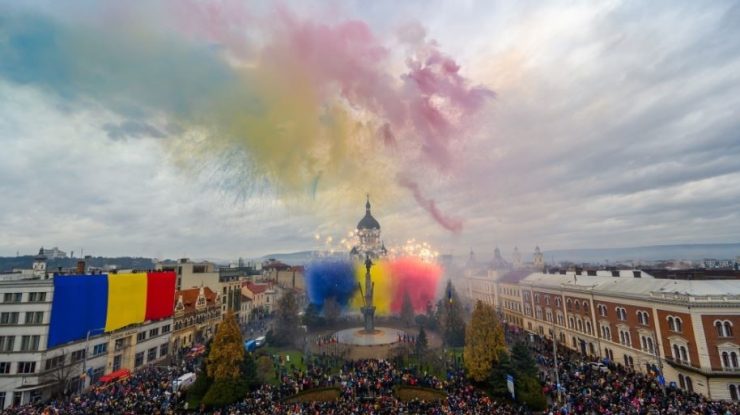 Cum a arătat social media de 1 Decembrie? Ce ar trebui să facă creatorii de conținut în această perioadă