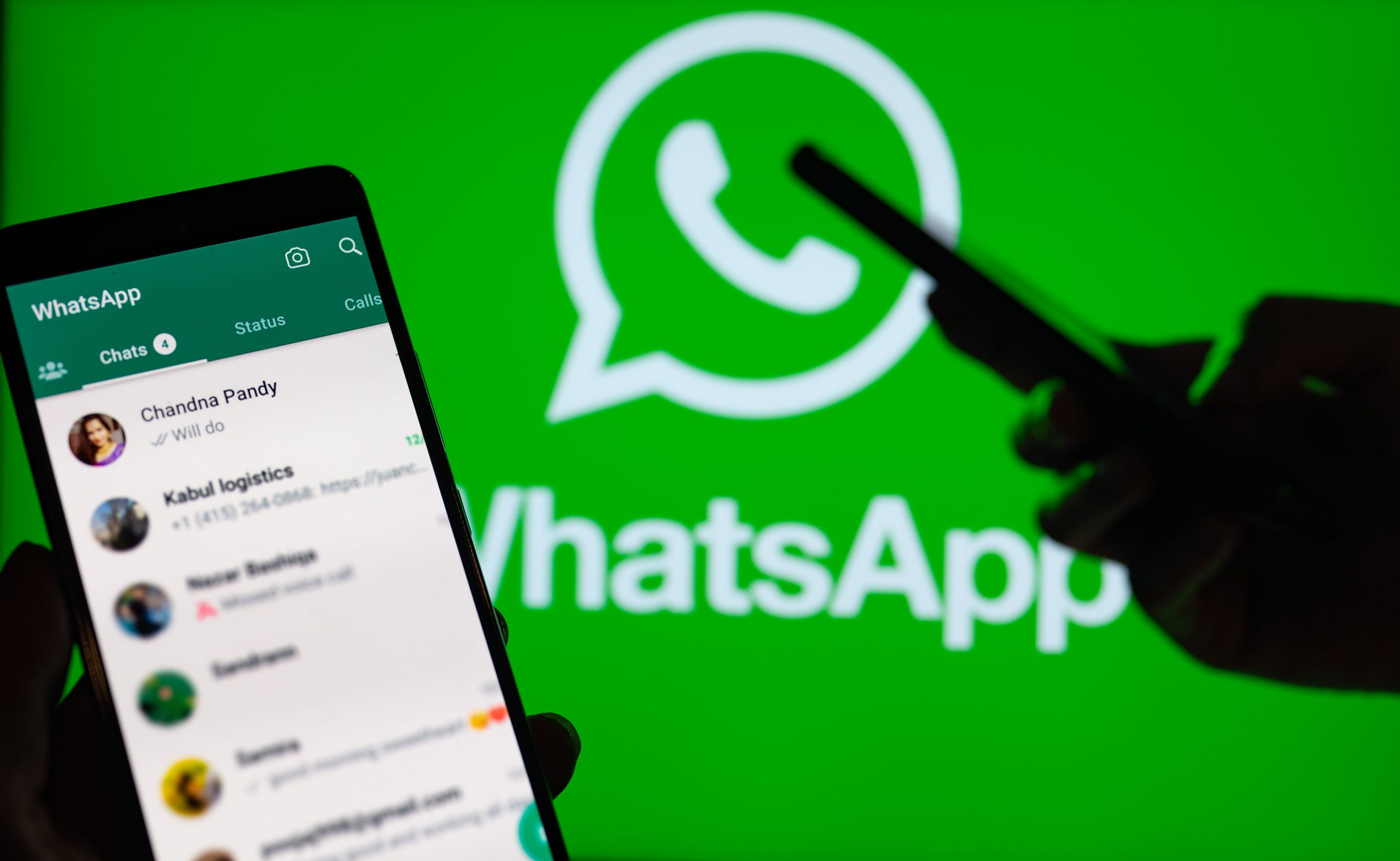 UE dezbate legea care prevede încheierea criptării end-to-end de pe WhatsApp. Legea e criticată pentru încălcarea confidențialității