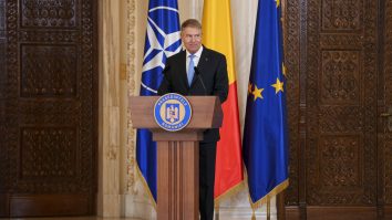 Klaus Iohannis își aduce aminte de doleanțele românilor. Cum și-au împărțit politicienii Guvernul și ce tip de candidat caută pentru prezidențiale