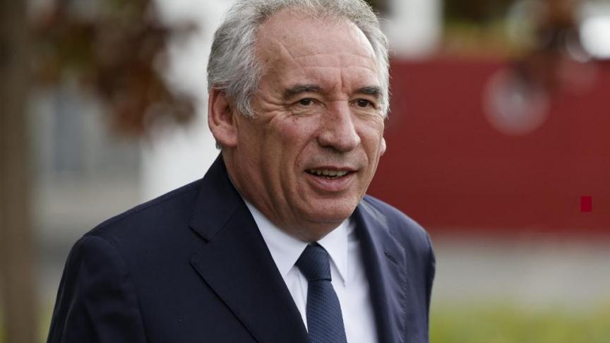 François Bayrou a început consultările pentru formarea noului Guvern al Franței. Partidul lui Jean-Luc Mélenchon a anunța deja depunerea unei moțiuni de cenzură