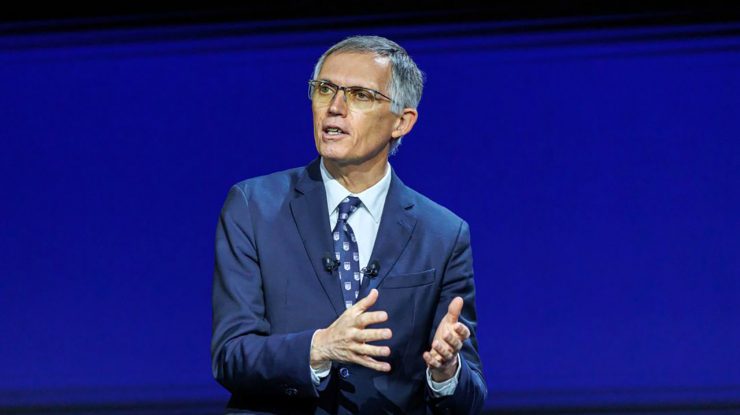 Șeful gigantului Stellantis, Carlos Tavares, a demisionat brusc. Decizia vine la două luni după un avertisment privind profitul companiei