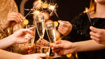 The Guardian a publicat ghidul celor mai bune șampanii pentru Revelion. Ce băutură să alegi pentru această perioadă