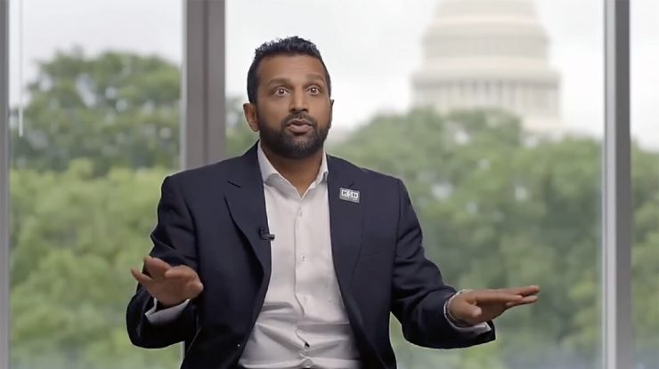 Donald Trump l-a ales pe Kash Patel, un consilier și susținător, pentru a conduce Biroul Federal de Investigații. FBI-ul a fost adesea criticat de acesta