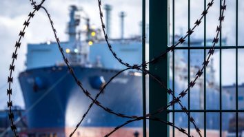 Și superbogații lumii încalcă regulile. Financial Times dezvăluie o rețea de transport ilegal specializată pe ruși