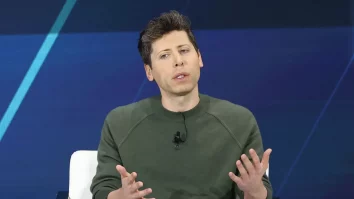 Sam Altman anticipează că evoluțiile viitoare în A.I. vor fi mai perturbatoare decât se așteaptă oamenii. CEO-ul spune că industria are nevoie de „noi modele economice”