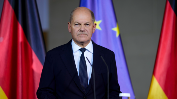 Olaf Scholz este încrezător în posibilitatea elaborării unei „strategii comune” cu Trump privind Ucraina