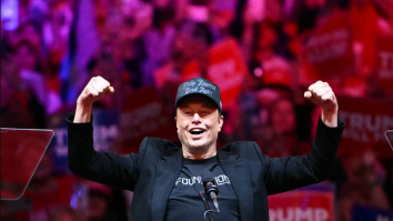 Banii vorbesc pe X: Cum a transformat Musk Twitter-ul într-un experiment social al controverselor