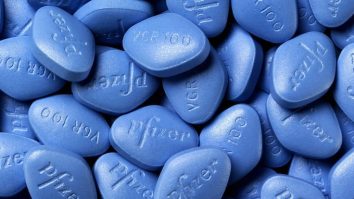 Pastila Viagra își schimbă forma și culoarea. Noua versiune va fi mai „discretă”