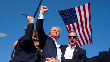 Donald Trump își extinde brandul. „Fight Fight Fight” este noua linie de parfumuri a președintelui