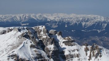 Cum e vremea de sărbători? Crăciunul aduce ploi în jumătate de țară