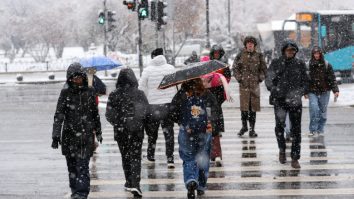 Crăciunul aduce vânt și ploi în 16 județe din țară. Ce temperaturi te așteaptă la final de an