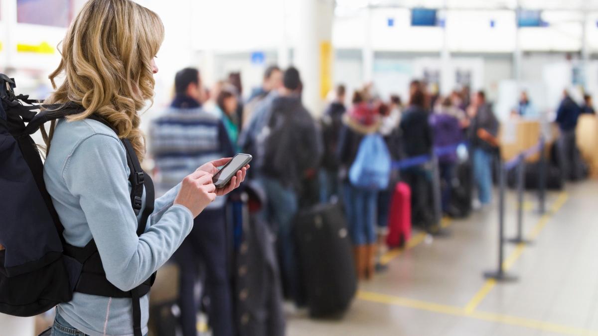 Cum scapi de aglomerația turiștilor de sărbători? Iată câteva tips & tricks pentru călătorii