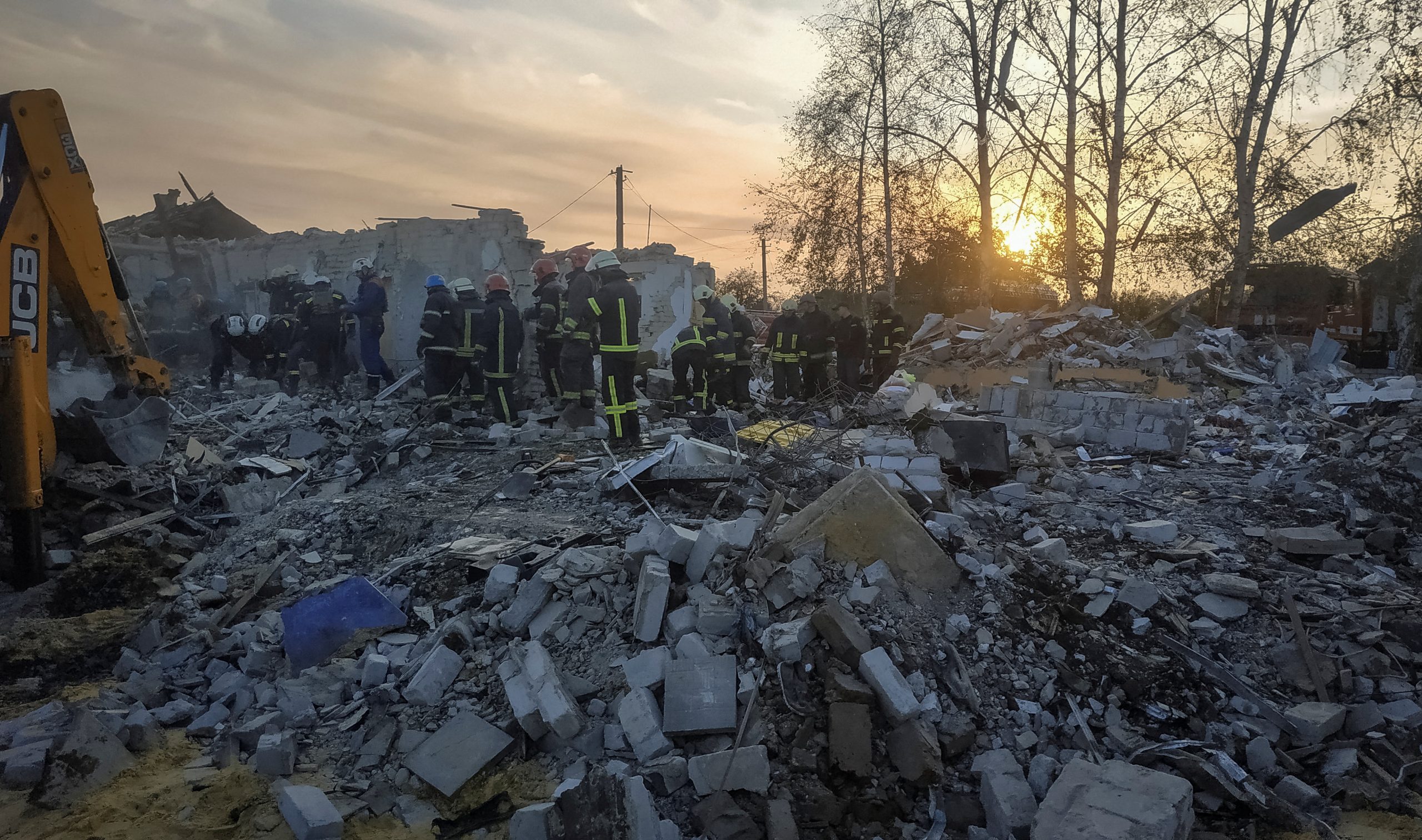 Atacurile aeriene şi terestre asupra Ucrainei au ucis 11 persoane şi au rănit 51. Forţele ruseşti au lansat 78 de drone din oraşele Kursk