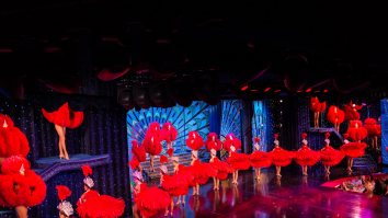 Parisul strălucește de sărbători cu spectacole legendare: De la Moulin Rouge, până la baletul ucrainean, alegerea este a ta