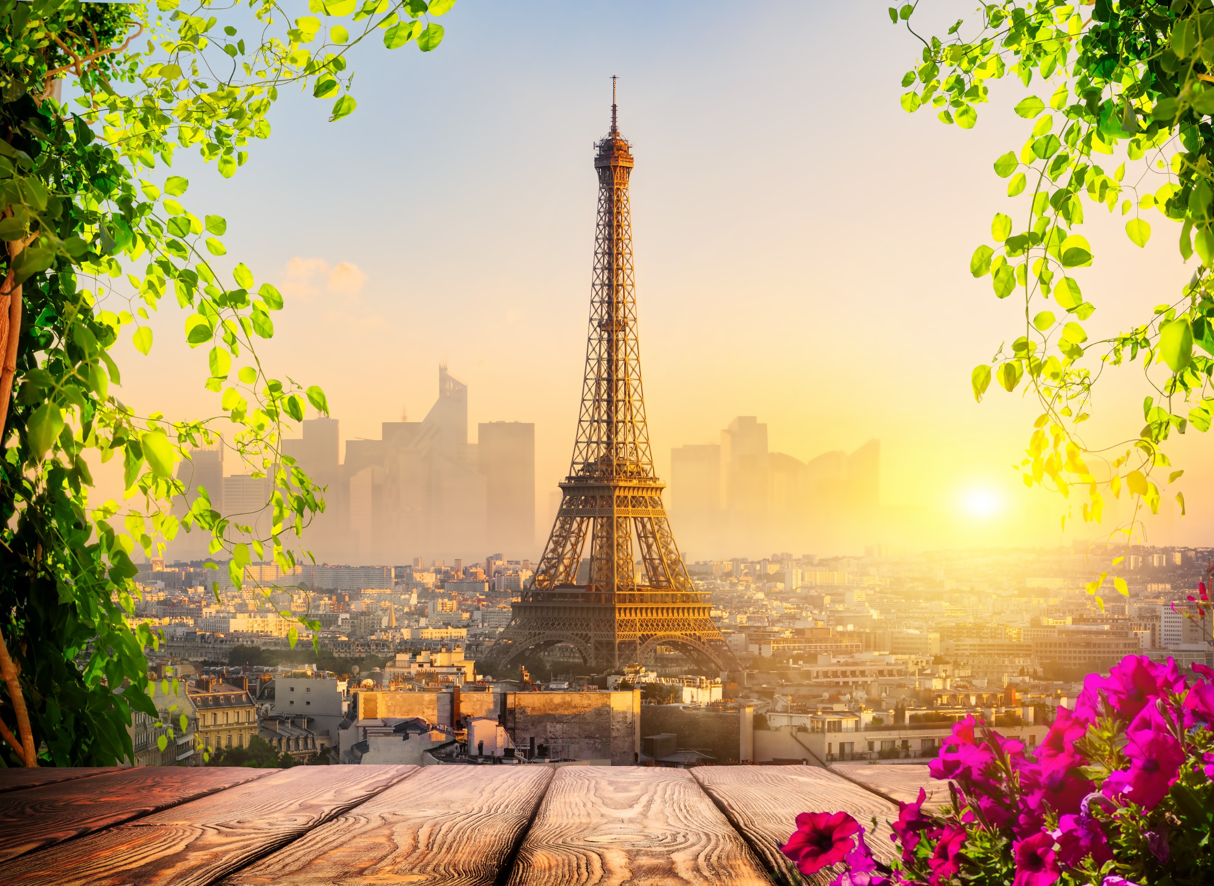 Turismul din Paris a crescut semnificativ după redeschiderea Catedralei Notre-Dame. Jocurile Olimpice au influențat fluxul de vizitatori în 2024