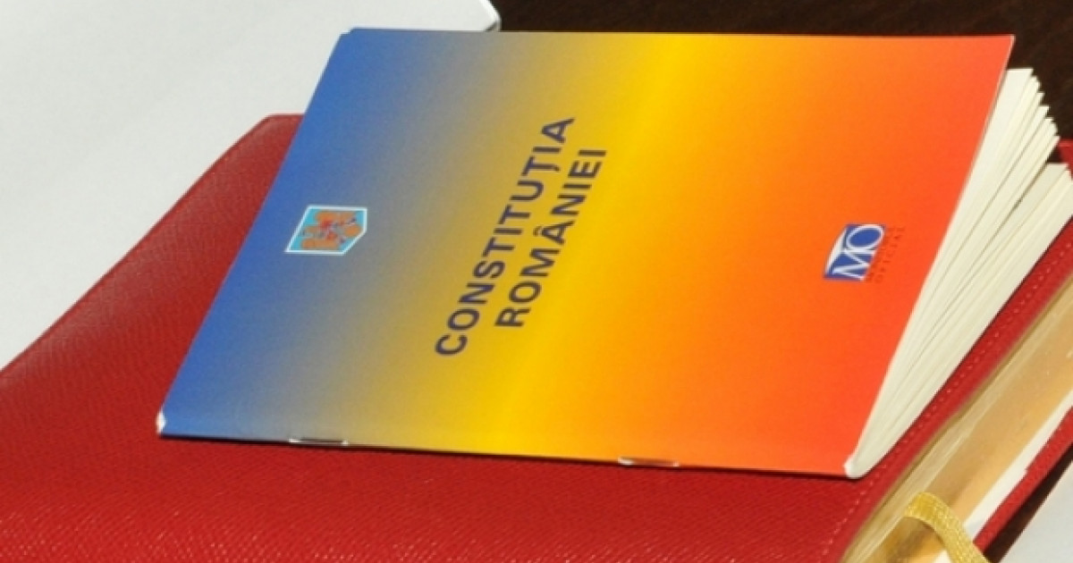Astăzi, România marchează adoptarea Constituției din 1991. Analist politic: „Ea are aspectul de îndrumare a vieții publice a indivizilor”