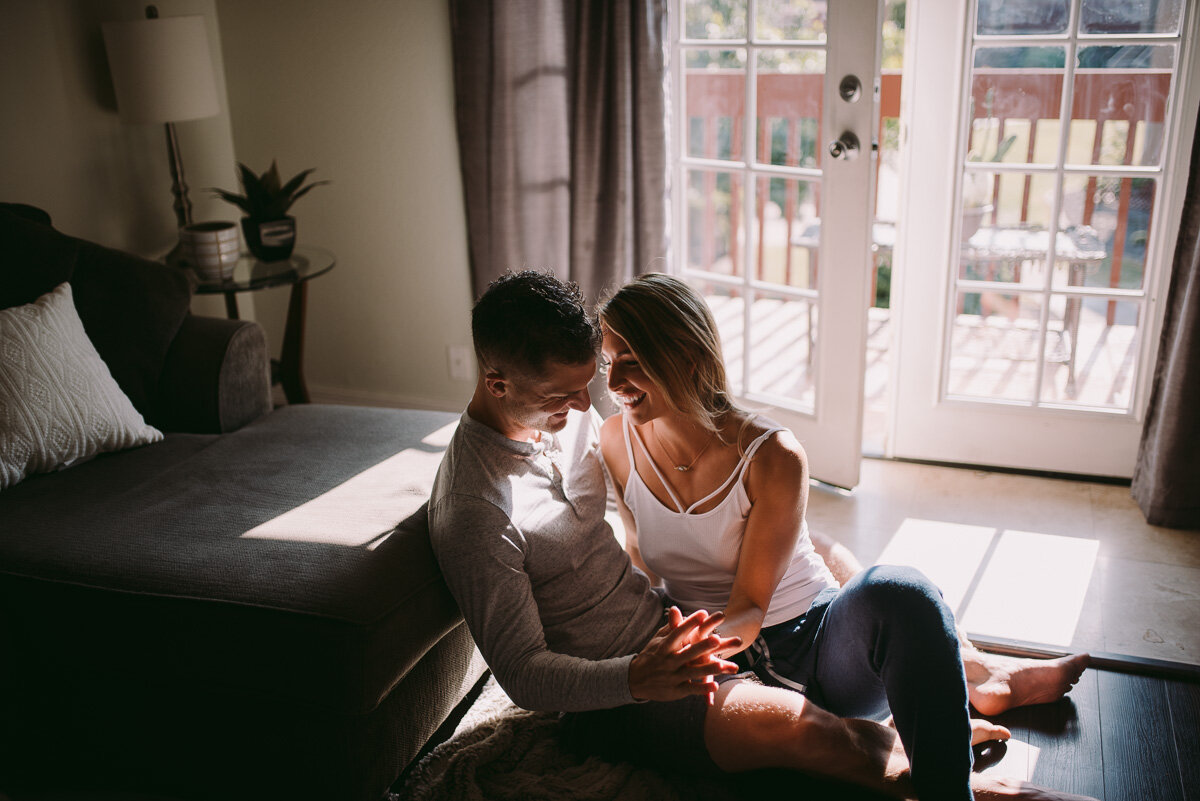 Vreți să fiți bine împreună? Locuiți separat. Ce arată un nou studiu despre partenerii care nu stau în aceeași casă