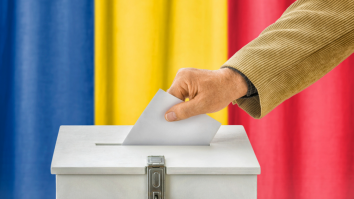 BREAKING NEWS: Se anulează primul tur al alegerilor prezidențiale. Decizie fără precedent din partea CCR / În Diaspora, se votează deja pentru turul 2