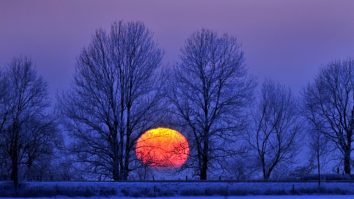 Azi are loc solstițiul de iarnă. Este cea mai scurtă zi din an