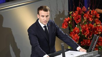 Franța ține o zi de doliu național în urma distrugerilor cauzate de ciclonul Chido. Macron a solicitat comemorarea în timpul vizitei sale pe insula Mayotte