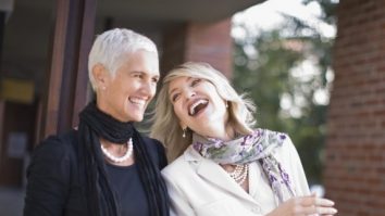 STUDIU: Bărbații și femeile îmbătrânesc diferit. Care sunt diferențele moleculare