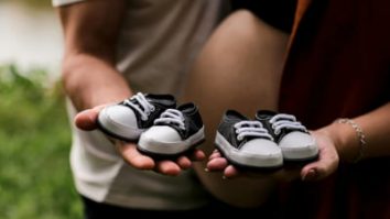 Părinții cu gemeni sau tripleți ar putea avea concediu simultan. Legea a fost adoptată de Senat