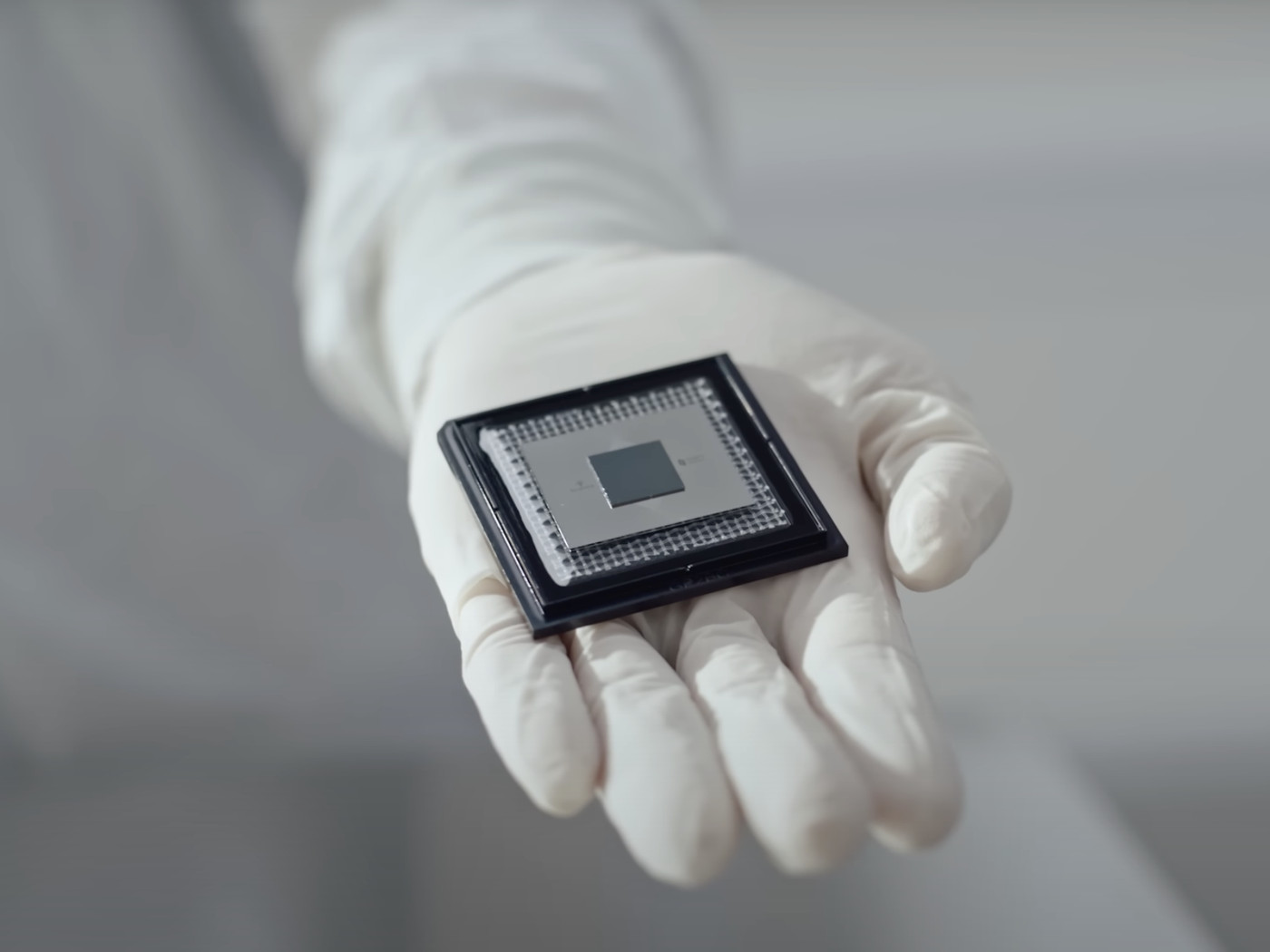 Google a creat cipul cuantic Willow ce revoluționează procesul de calcul