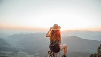 Într-o relație sau singur? Psiholog: „Normele culturale și stereotipurile de gen influențează puternic modul în care oamenii percep relațiile”