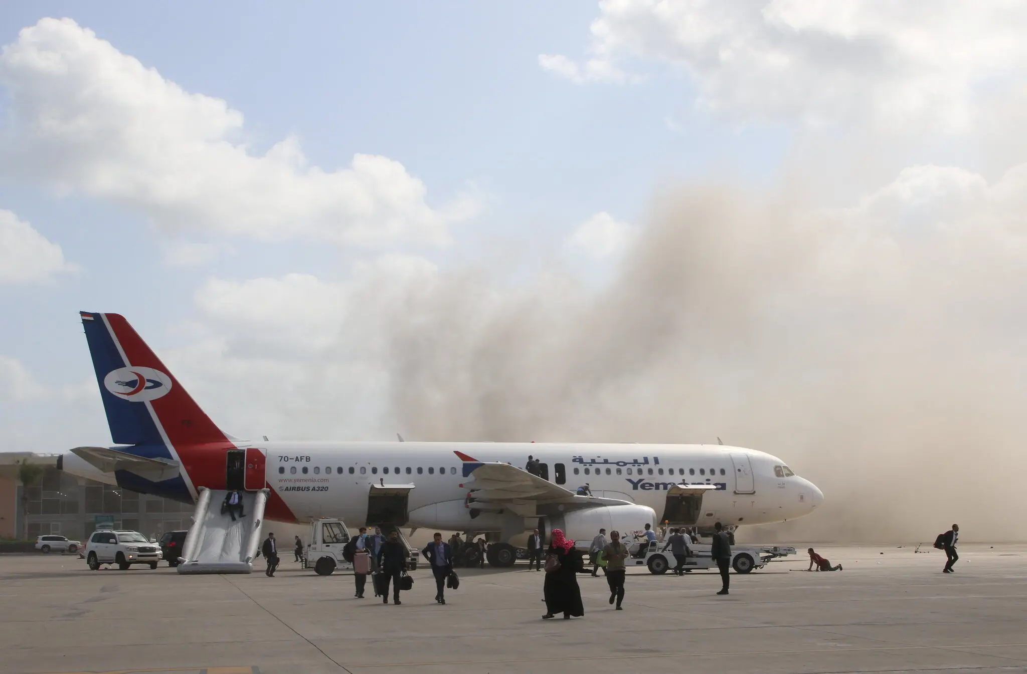Israelul a efectuat atacuri aeriene asupra aeroportului internațional din Yemen. A fost vizată infrastructura militară a rebelilor Houthi