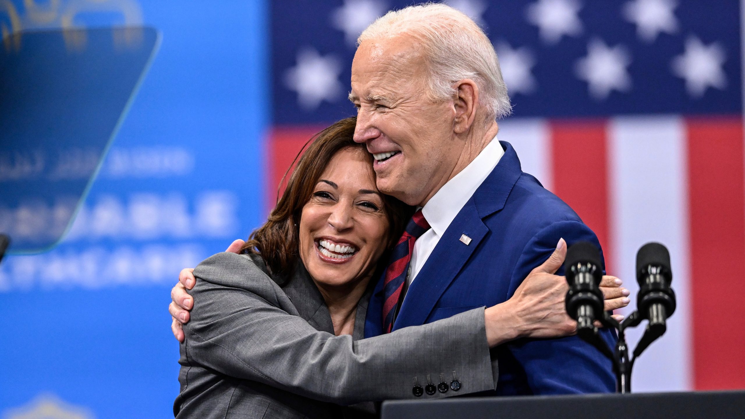 Joe Biden și Kamala Harris au avut o apariție comună pentru a mulțumi donatorilor: „Vestea proastă pentru voi toți este că nu plec nicăieri”