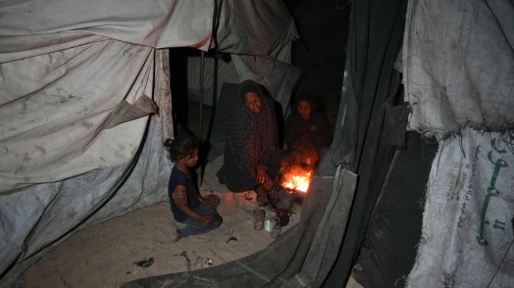 Agenția ONU care furnizează ajutor palestinienilor suspendă livrările prin principalul punct de trecere dintre Israel și Gaza