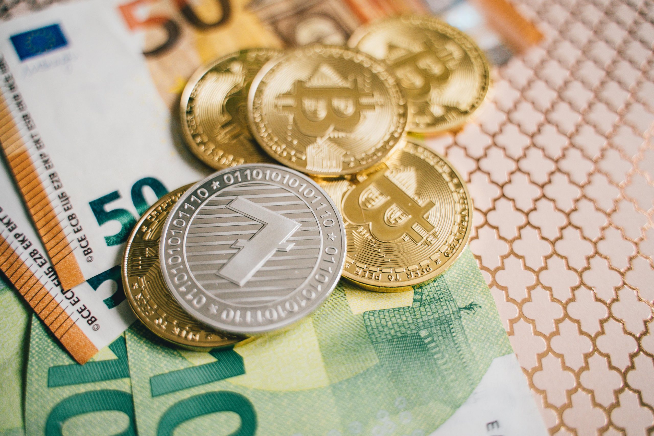 Instabilitatea din Franța anunță probleme pentru zona Euro. Cum arată viitorul economic al Europei