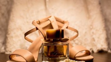 Parfumurile „neo-gourmand” cuceresc iubitorii de lux. Izabela Juncu: „O sursă organică este de două ori mai calitativă decât una sintetică”