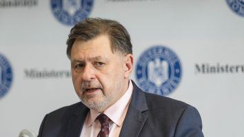 Alexandru Rafila propune ca asistenții medicali cu studii superioare să predea „Educație pentru sănătate” în școli