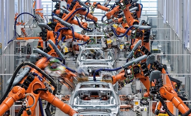 Roboții industriali sunt folosiți din ce în ce mai des în fabricile din întreaga lume